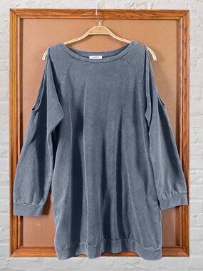 Umgee Open Shoulder Top Size Medium